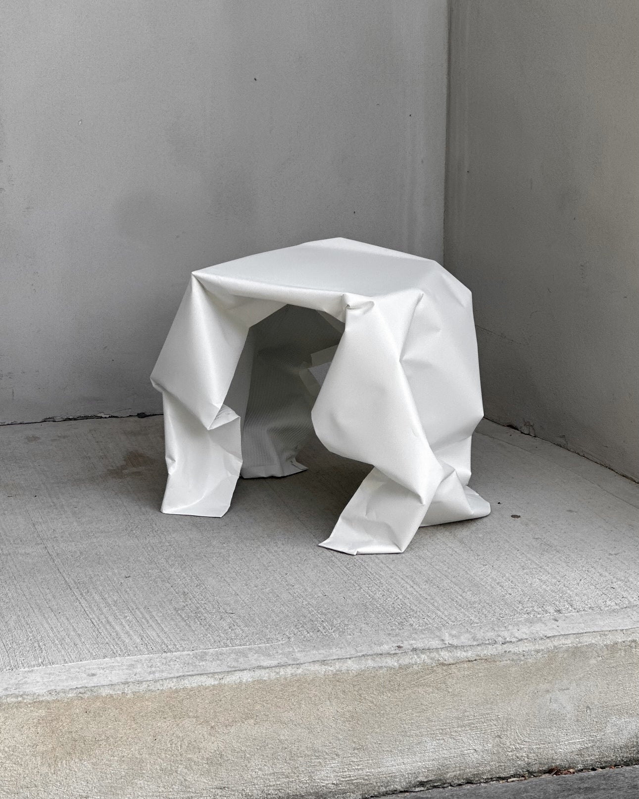 Papier Hocker 6B [Paper Stool 6B] 2024