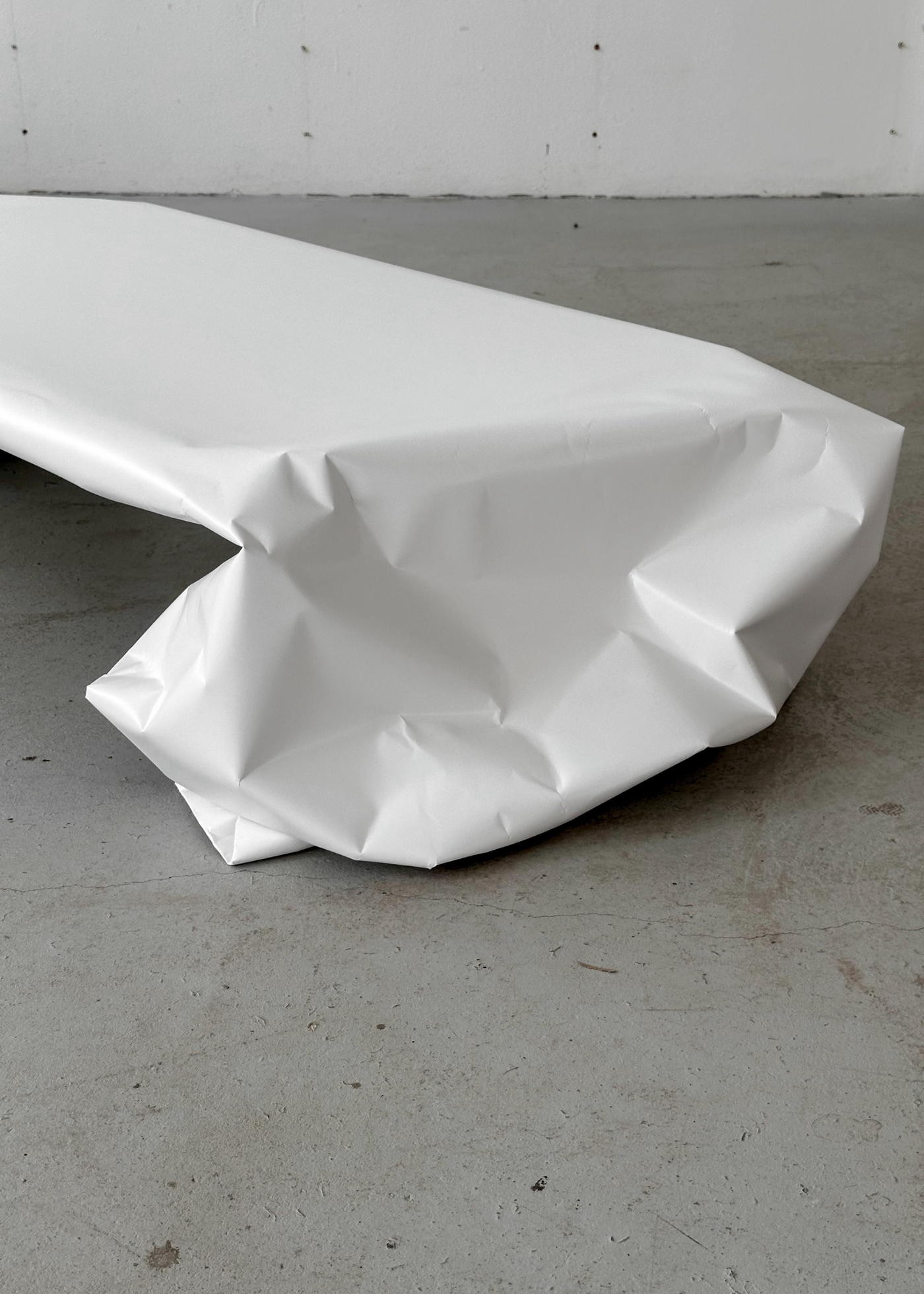 Papier Tisch [Paper Table] 11B